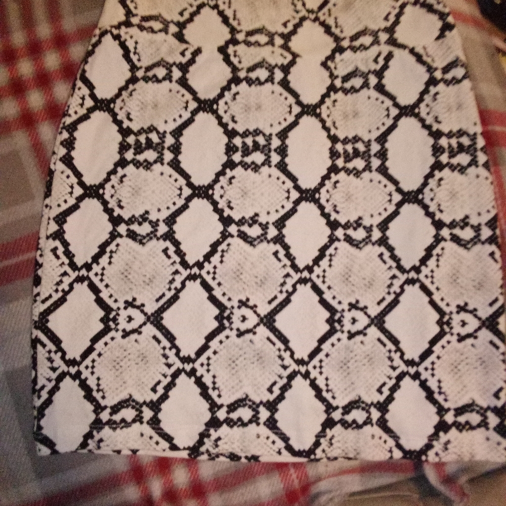 Charlotte Russe Cotton Snakeskin Print Skirt Sz Small